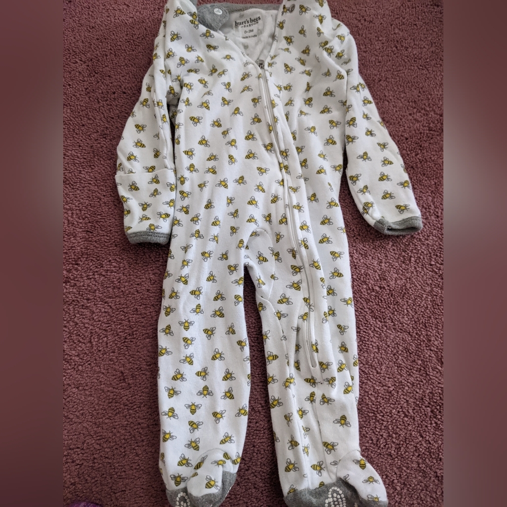 Burt's Bees, size 0-3 months barely used